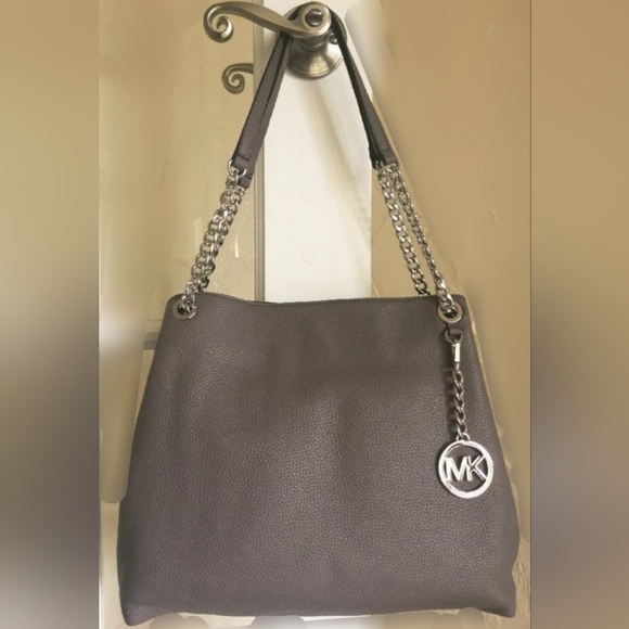 Michael Kors Handbags - Michael Kors Jet Set Gray Shoulder Bag